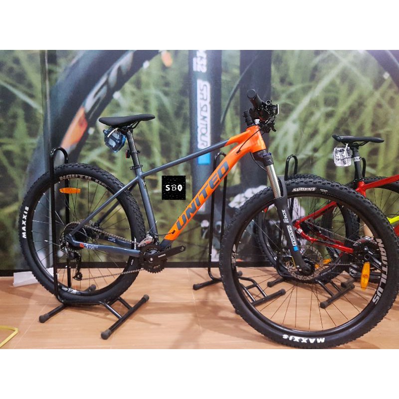 United Clovis 3 29 inch