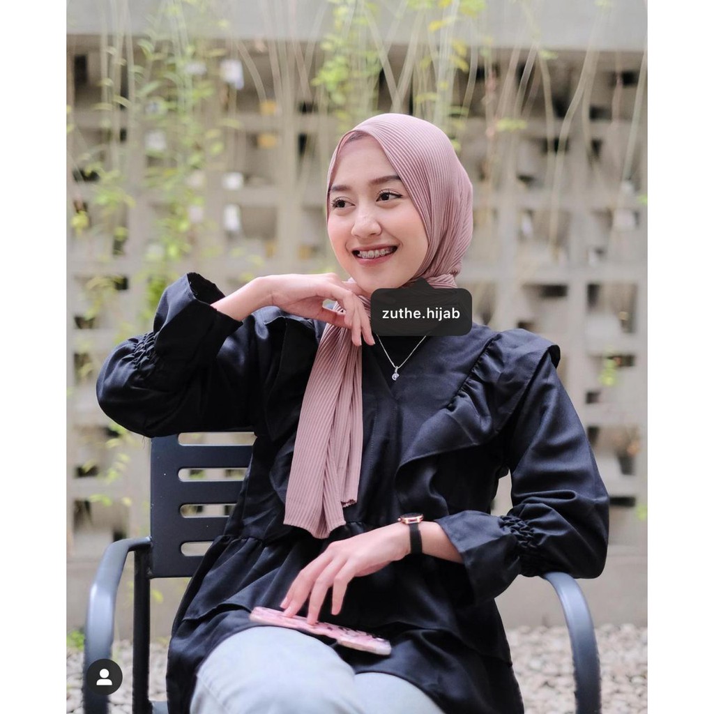 PASMINA PLISKET BY ZUTHE (PREMIUM) / PASMINA PLISKET / PLEATED SHAWL / HIJAB BY ZUTHe