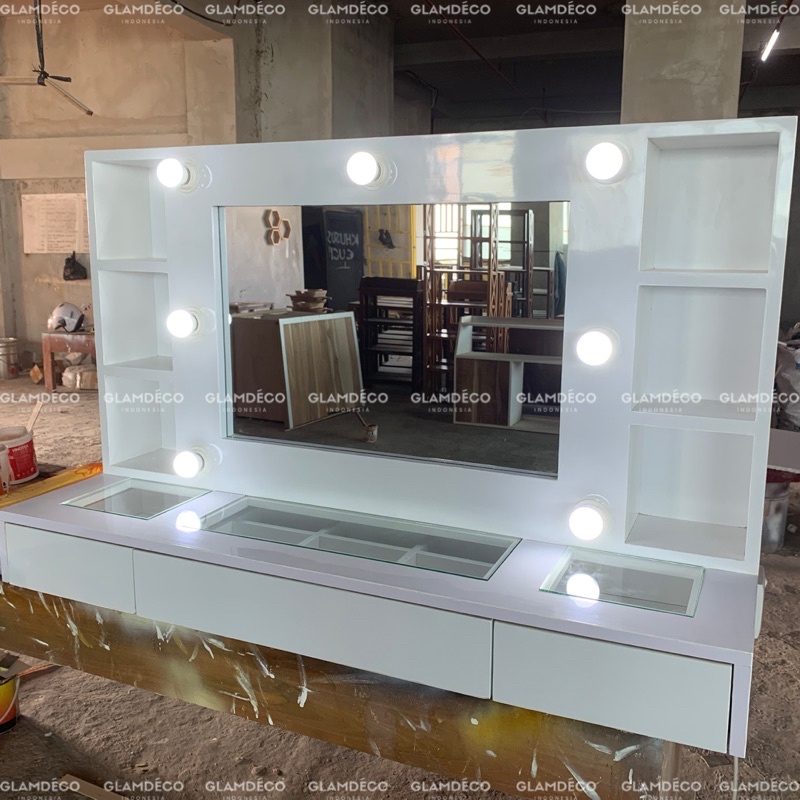 Meja Rias Gantung Lampu Bohlam Vanity Mirror