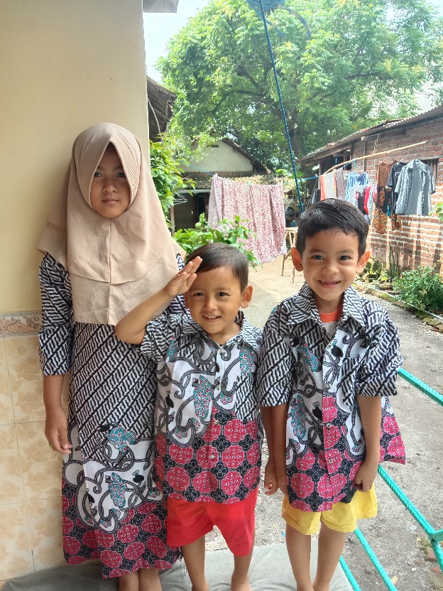 Batik Couple Keluarga - Sania Ruffle Ori Ndoro Jowi Dnt - Motif Morena