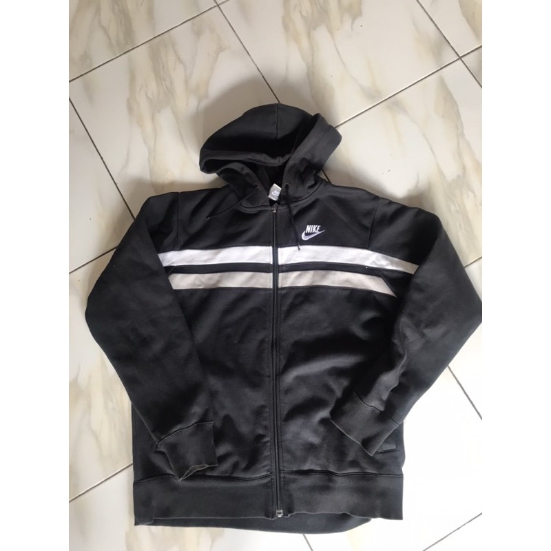 zip hoodie nike