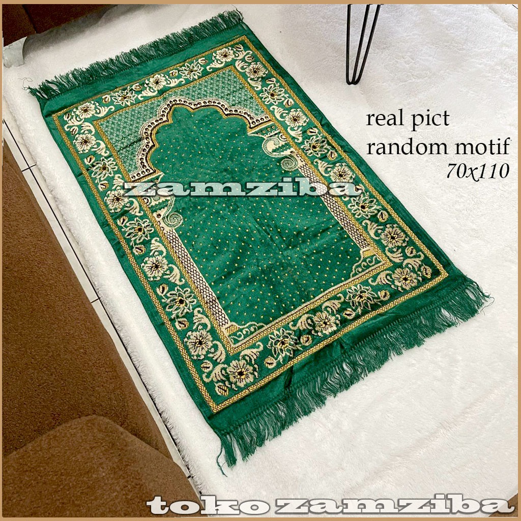 Sajadah Sholat Dewasa Bahan Tebal dan Lembut Ukuran 70 cm x 110 cm