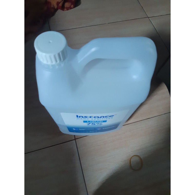 hand sanitizer instance liquit 75% alcohol,cuma bisa gosend dan grabexpress, harga naik jadi 190rb