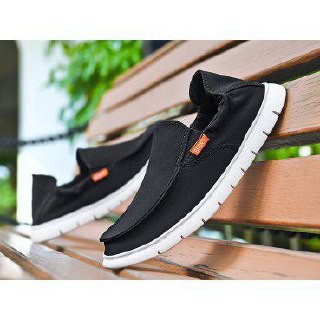 Sepatu Slip On Classic