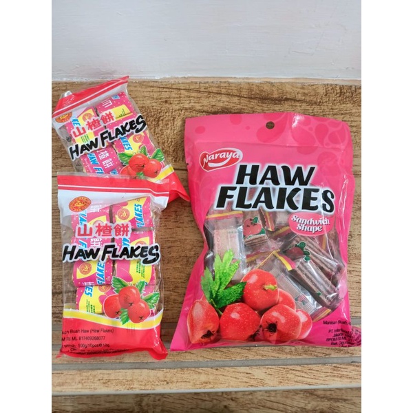 

manisan sanca / haw flakes roll 100g & haw flakes sandwich shape 160g