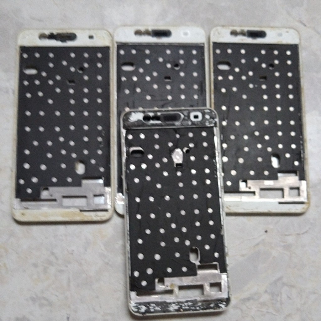 Besel frame tatakan lcd ori copotan asus zenfone 3 max zc520tl warna PUTIH