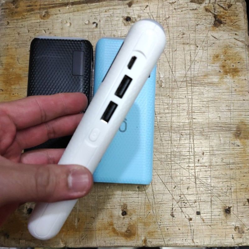 POWER BANKBRANDED TEBAL / POWERBANK TEBAL 2USB DAN 3USB harga super murah MANTUL