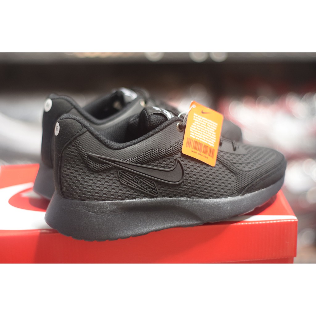 SEPATU SEKOLAH NIKE HITAM POLOS KARET