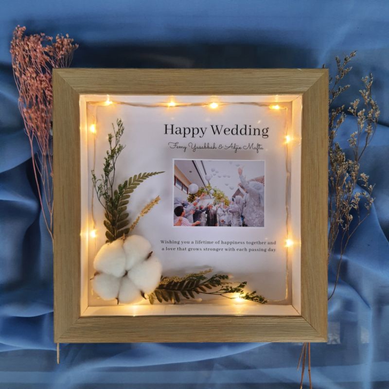 Flower Frame | Kado Wisuda / Kado Ulang Tahun / Kado Wedding / Anniversary