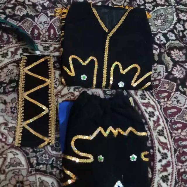 Baju adat kalimantan baju dayak baju karnaval TK baju adat