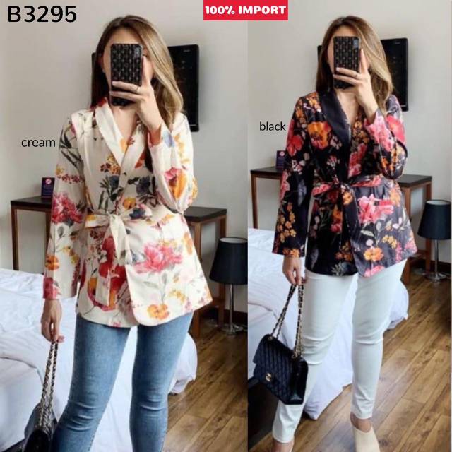100% IMPORT
Kode : #B3295  2 warna (seri 4 pcs)
Zara Flower Sateen Blazer With Belt