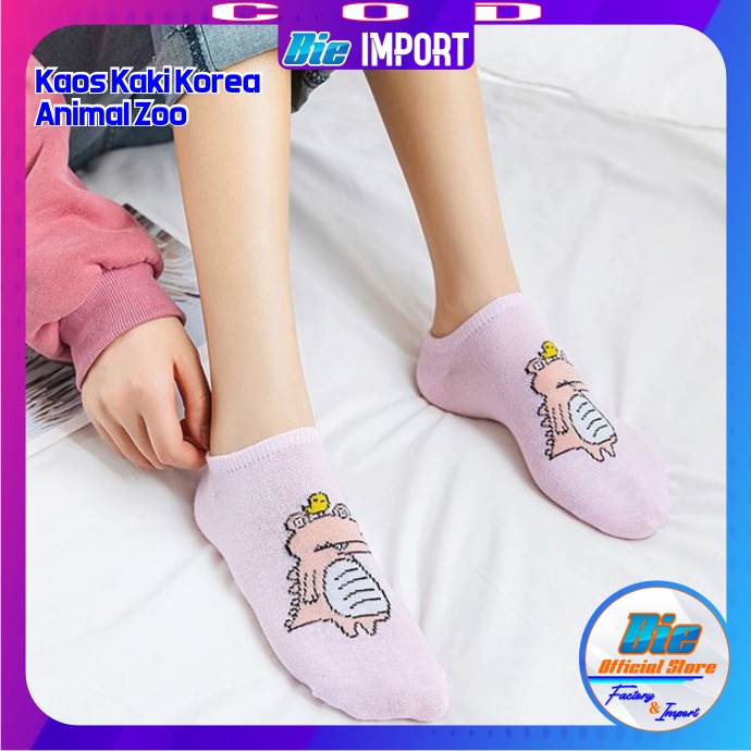 Kaos Kaki Korea Wanita Motif Animal Zoo Impor Best Seller