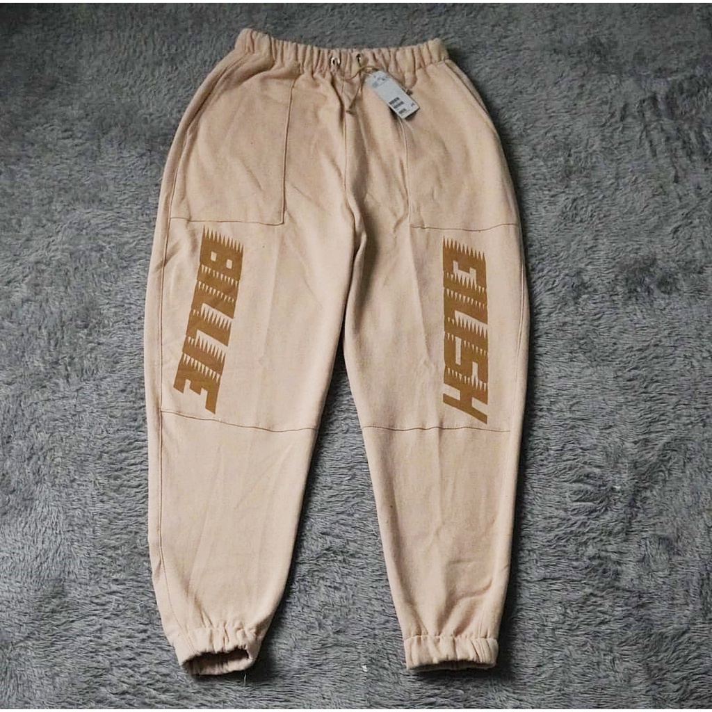 Celana Panjang Longpants Jogger Billie Eilish by H&amp;M Premium