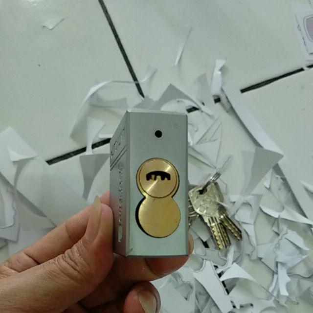 Sherlock Elliot Domestic Gembok Perisai Baja ( 53 Mm Panjang ) Silver