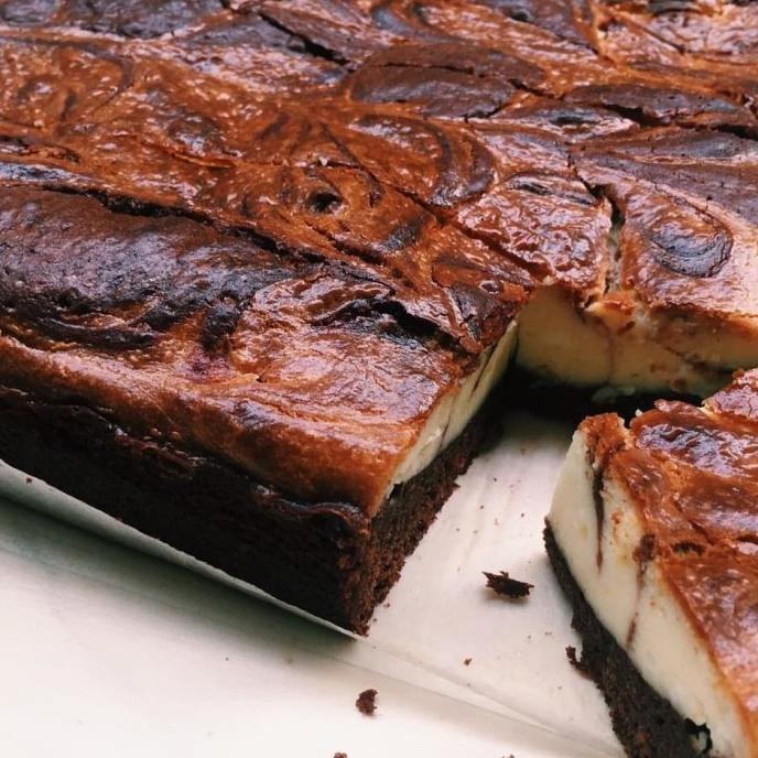 

(BISA COD) Cream Cheese Swirled Brownie