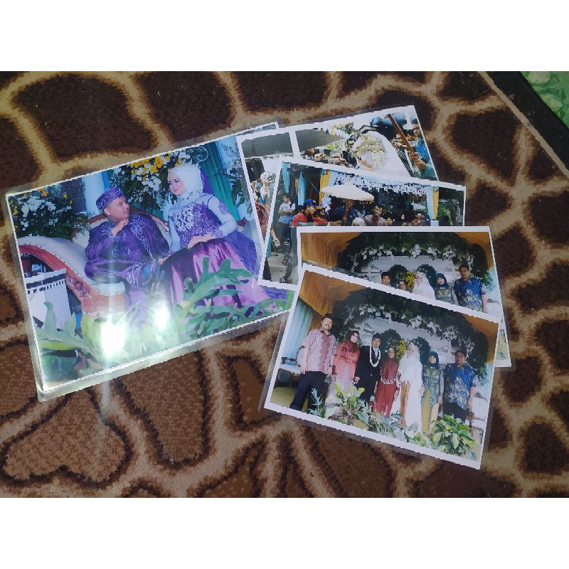 

CETAK FOTO A4 + LAMINATING