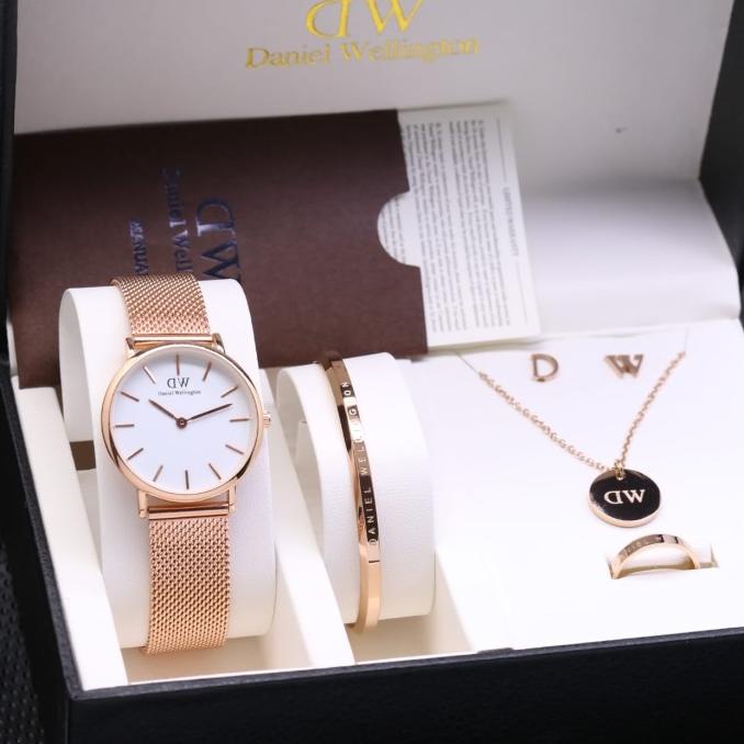 Jam tangan wanita analog paket kado ulang tahun