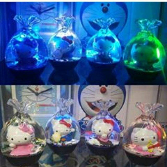 Snowball pajangan air salju hellokitty kado unik buat pacar teman