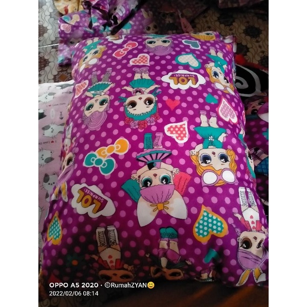 bantal squishy