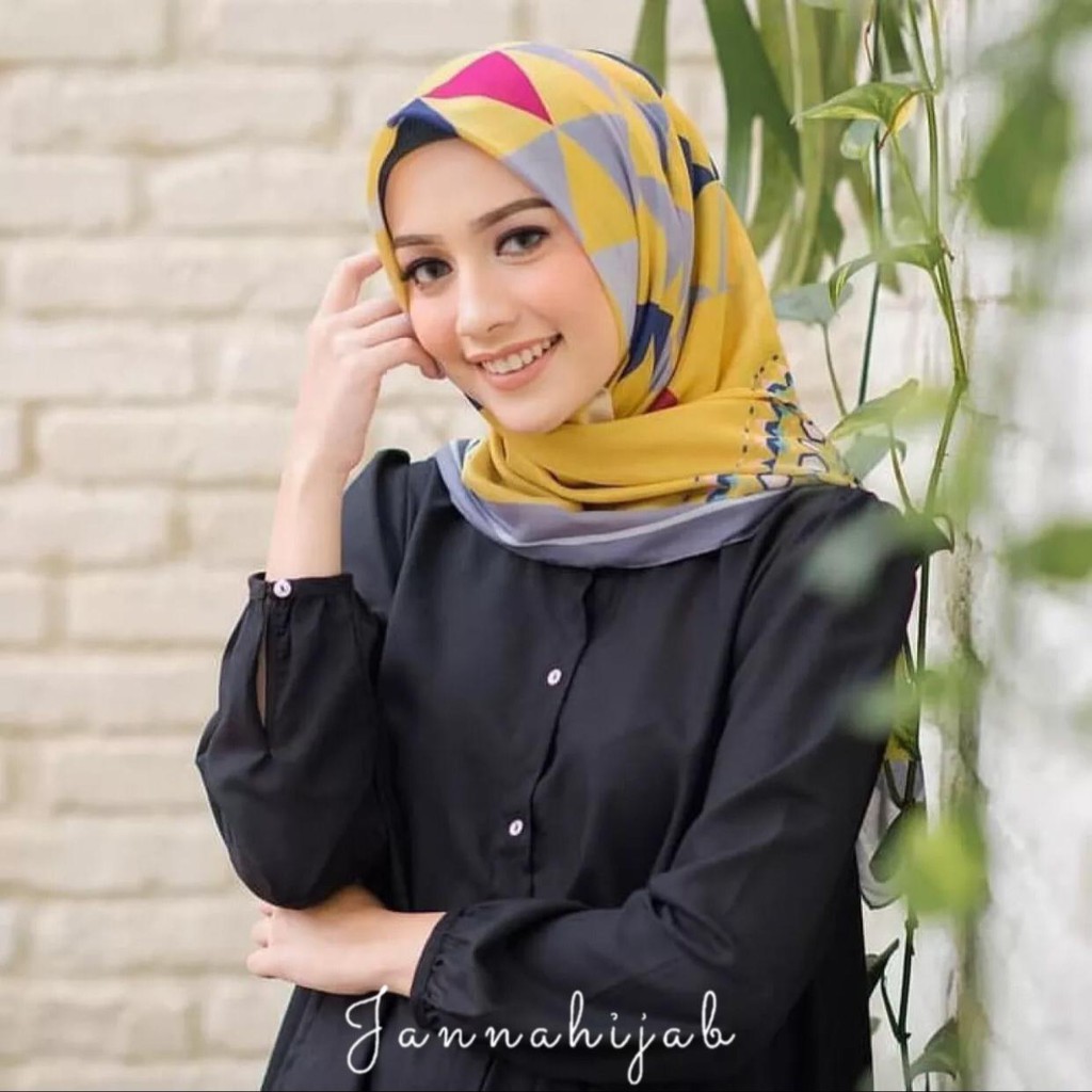 KERUDUNG SEGI EMPAT / HIJAB SEGI EMPAT KUNING MY LADY MOTIF VEGA GOOD QUALITY TERBARU