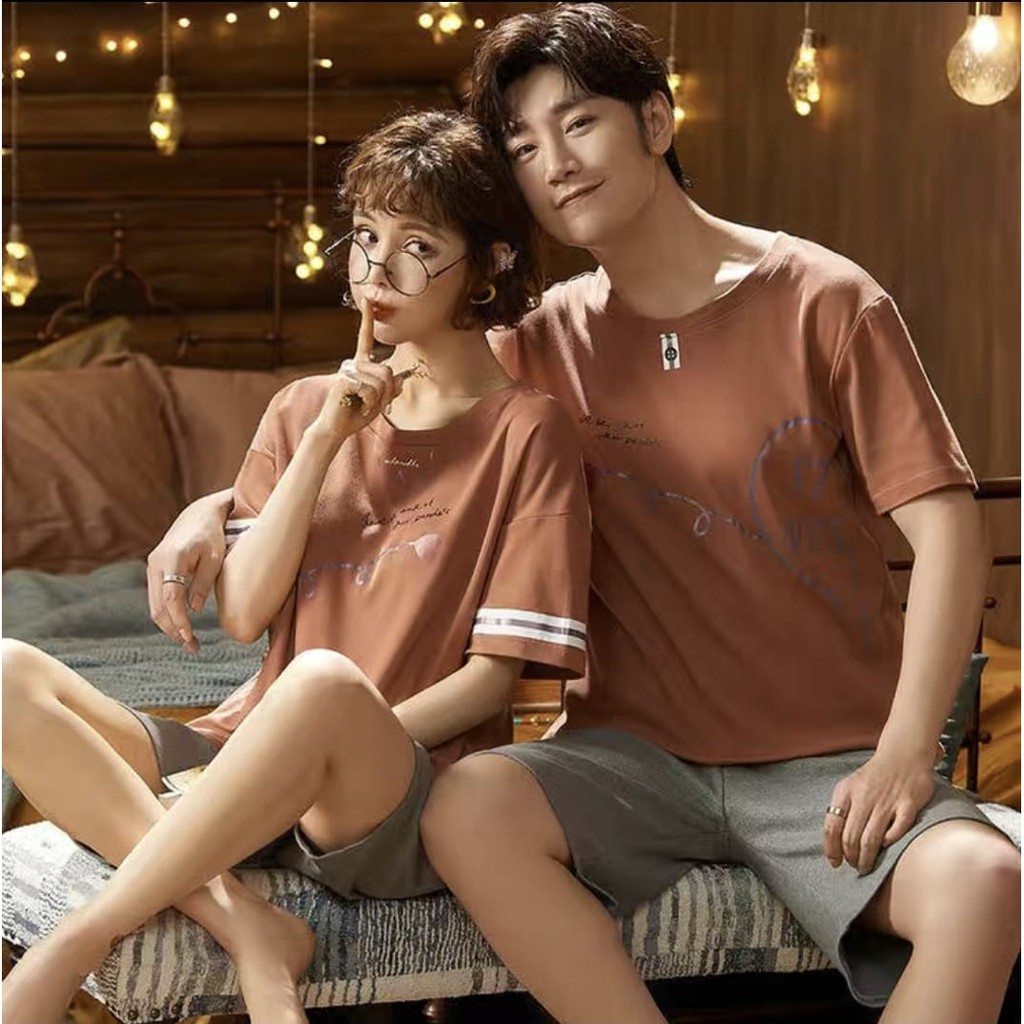 BAJU TIDUR PIYAMA LAKI LAKI PEREMPUAN COUPLE HP KAOS ADEM HALUS LEMBUT IMPORT BERKUALITAS LENGAN PENDEK SETELAN CELANA PENDEK WARNA CERAH TERBARU SIZE M-XXXL FIT TO 85KG