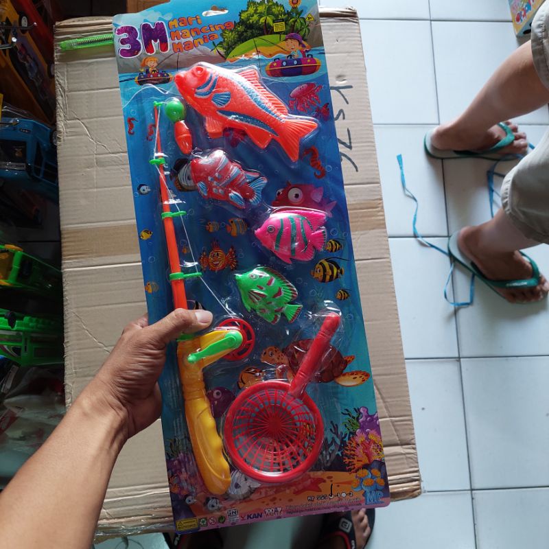 Mainan Pancing Ikan Magnet Mari Mancing Mania 3M