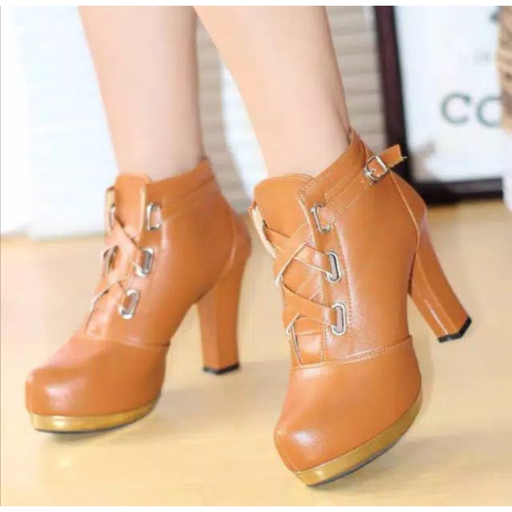 Sepatu Boots Wanita Tinggi 10cm