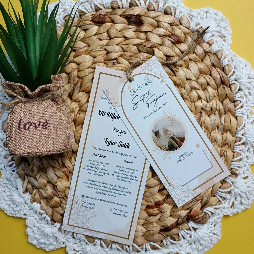 Undangan Pernikahan Hang Tag Minimalis Elegan Mewah Terbaru 2022