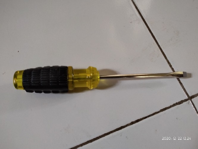 Obeng Minus Gagang Karet 6 X 125 Mm Tekiro / Obeng Tekiro Gg Karet