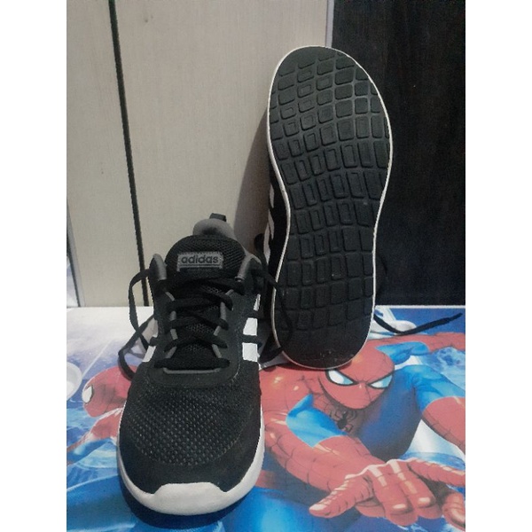 Sepatu Adidas element race black size 43 made in indonesia/Second