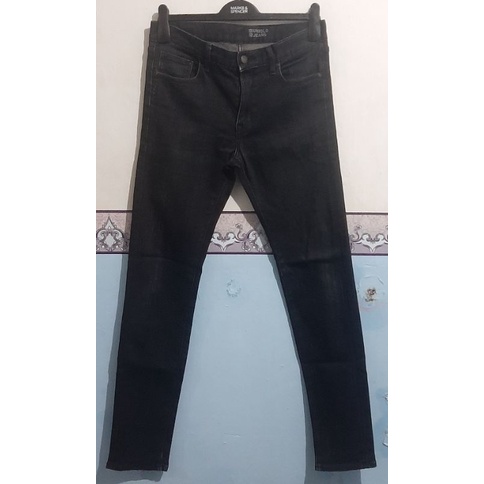 Jeans Yuniklo selpet & black