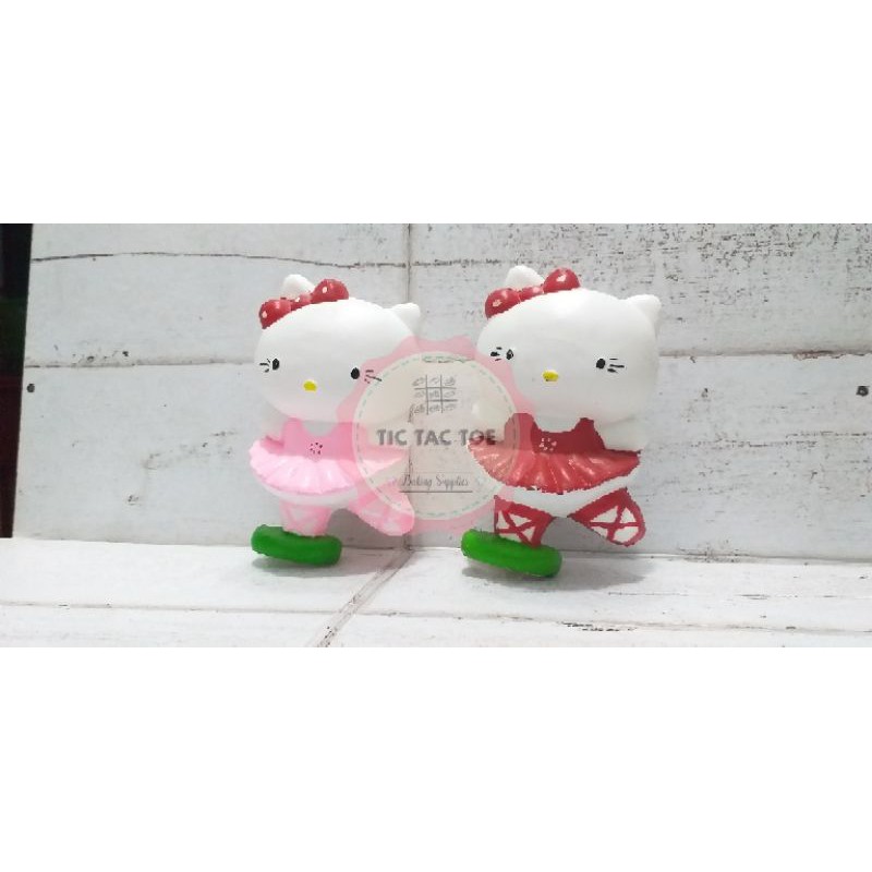 Hello Kitty Ballet Mainan Atau Hiasan Kue Tart