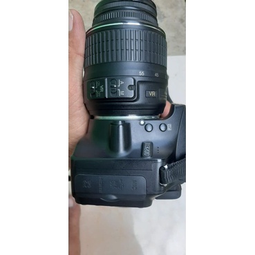 Kamera Nikon D3200 dan lensa kit