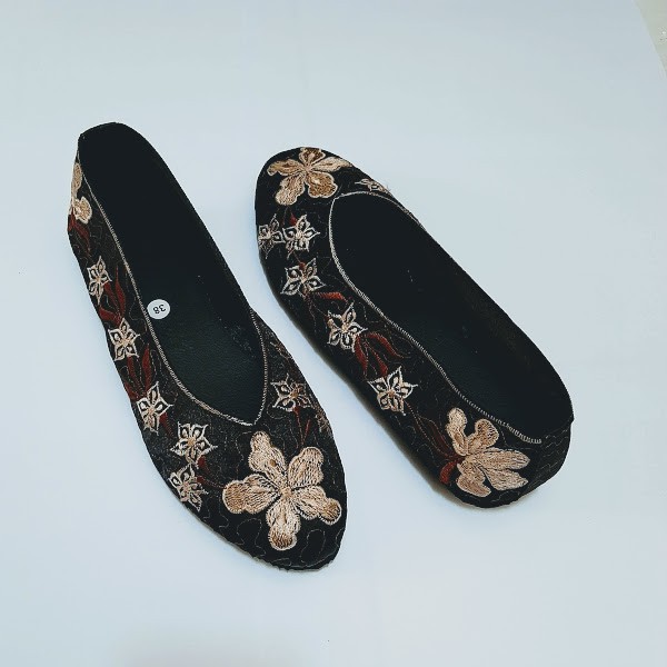 etnik fashion sepatu wanita flat slip on bordir murah terbaru motif anggrek hitam