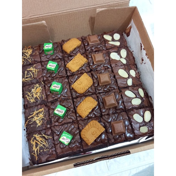 

fudgy Brownies brownies panggang brownies potong brownies skat