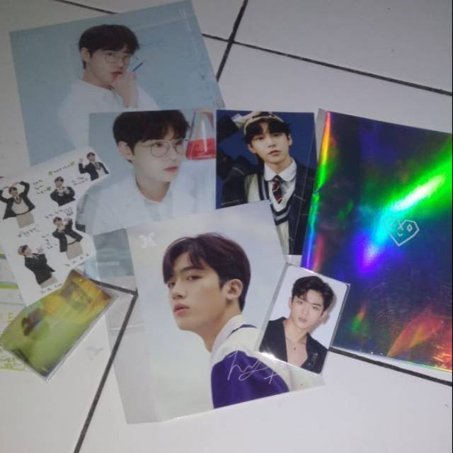 [READY] SG 2020 Doyoung Set, Yohan Show Con Set, EXO Welkit