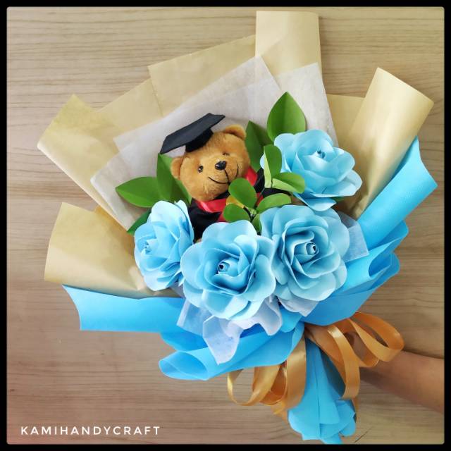 Buket bunga dan boneka bear wisuda hadiah wisuda kamihandycraft ukuran besar