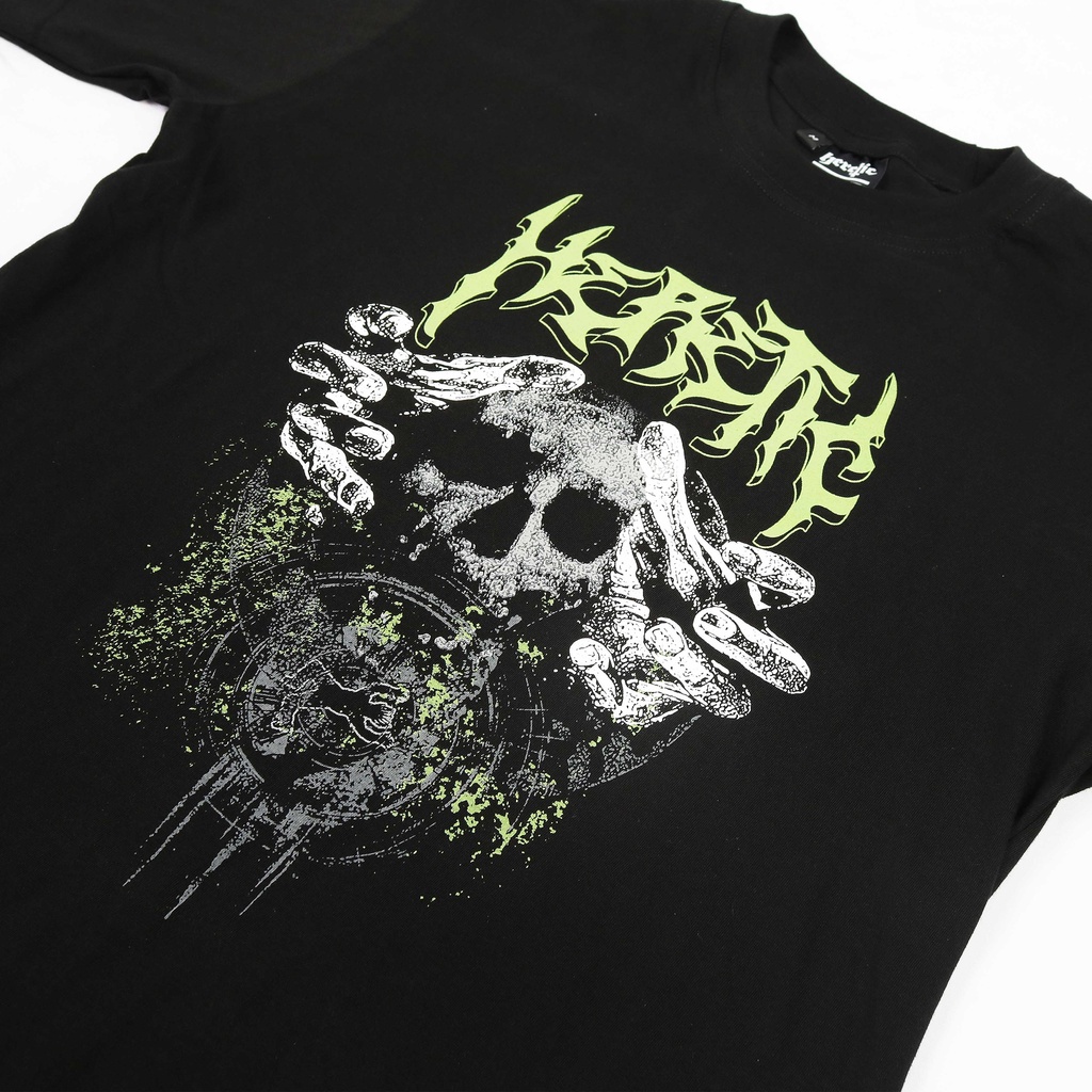 Heretic - T-shirt - Trapped