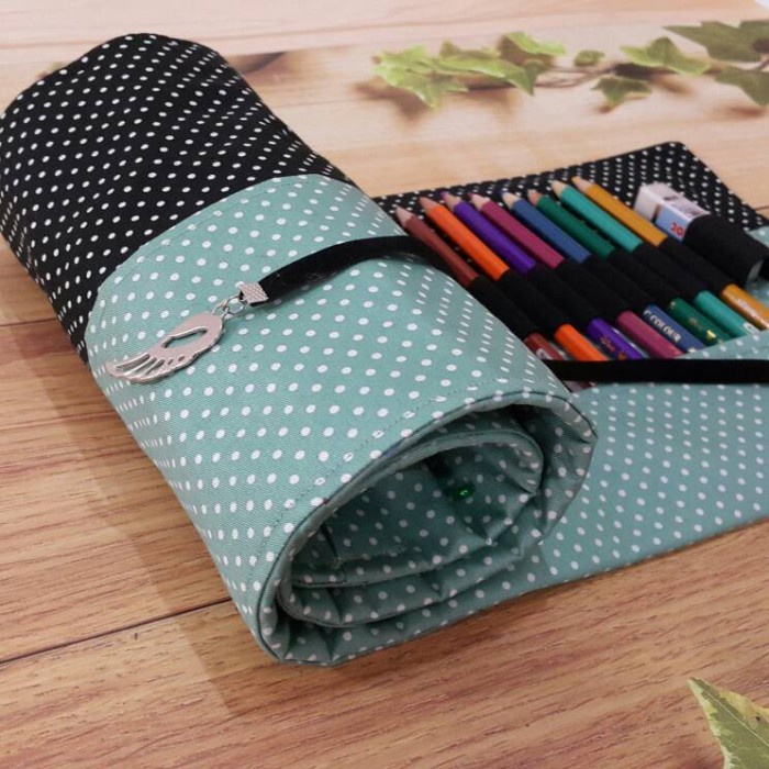 

Jual Tempat Pensil Gulung Handmade Unik Hemat