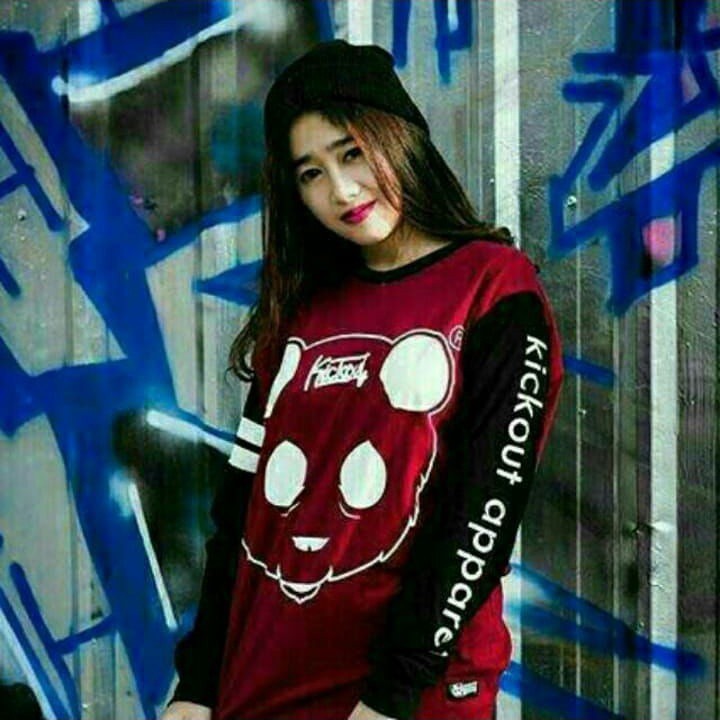 KAOS DISTRO LENGAN PANJANG LONGSLEEVE KICKOUT KICK OUT KAOS DISTRO LENGAN PANJANG LONGSLEEVE KICKOUT KICK OUT