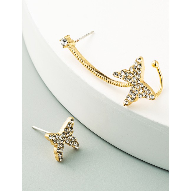 LRC Anting Tusuk Fashion Golden Asymmetric Butterfly Alloy Earrings K69823