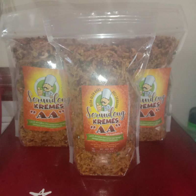 

Serundeng Kremes AA 100 gram/Serundeng Ubi/ Serundeng Ubi Kayu/Kacang Tanah