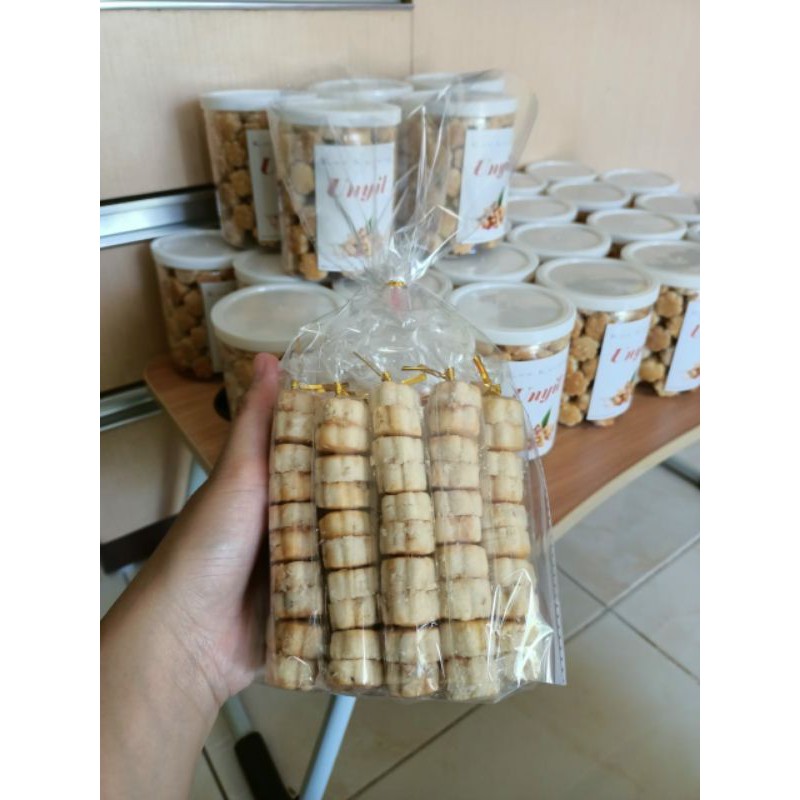 

COD KUE KACANG MINI ( 120 BUTIR )