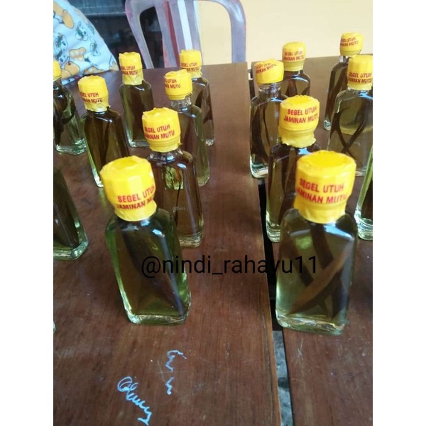 

Minyak kayu putih ambon