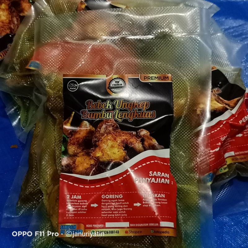 

paha bebek ungkep bumbu kuning