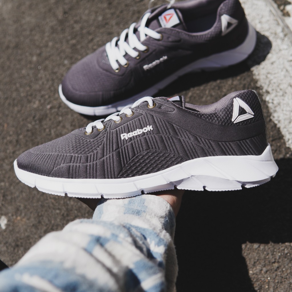 sepatu sneakers rebook sepatu olahraga sport running termurah jalan santai lari
