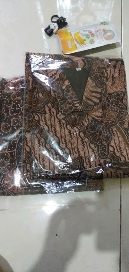 Pramudya Kemeja Batik Pria Lengan Panjang Katun Halus Sragenan