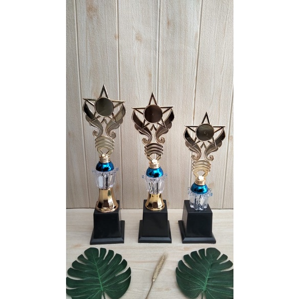Piala Harga Grosir Trophy Kejuaraan Piala Lomba
