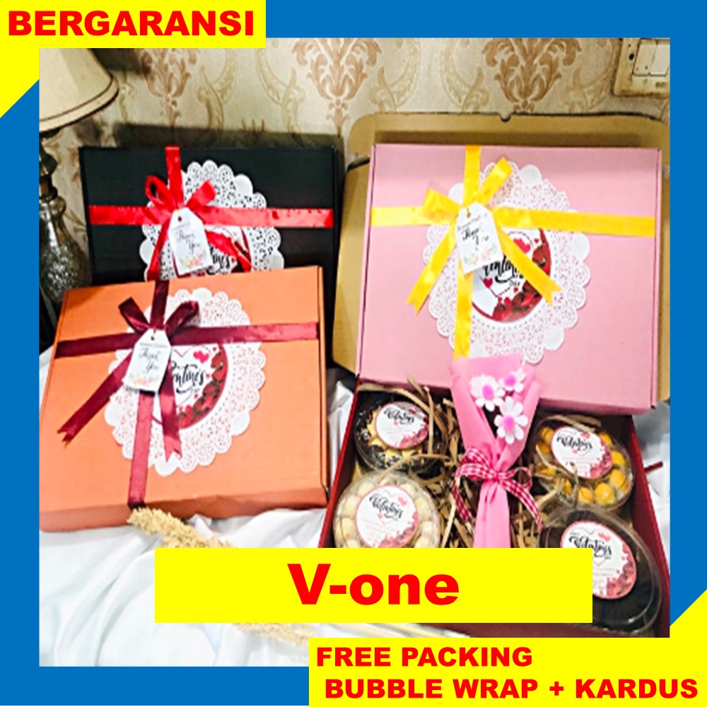 

PAKET HAMPERS BUCKET BUNGA EKONOMIS VALENTINE PAKET KUE KERING HAMPERS BOX