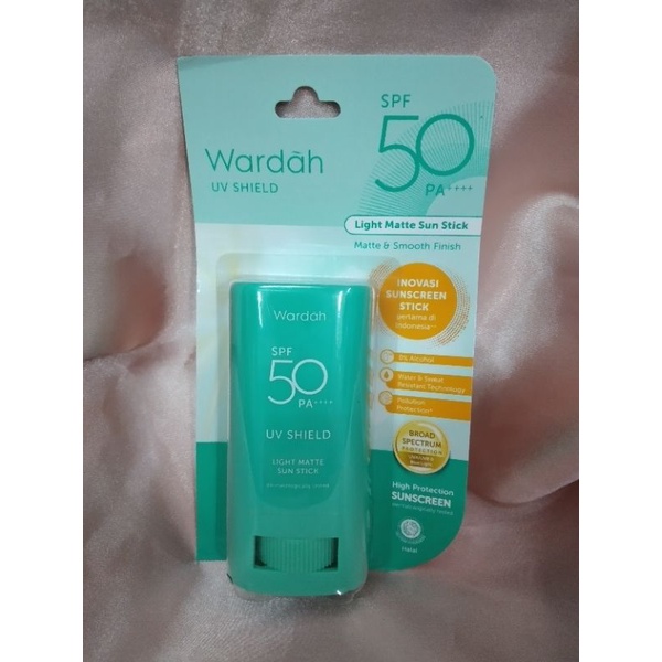 wardah uv shield light matte sun stick spf 50 PA ++++